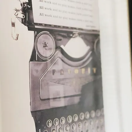 Cozy Design In A Classic Style 아파트