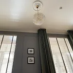 Appartamento Cozy Design In A Classic Style