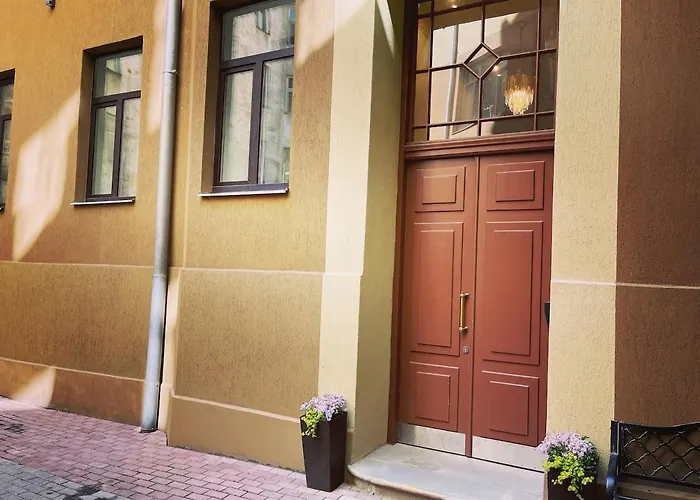 Cozy Design In A Classic Style Dzīvoklis