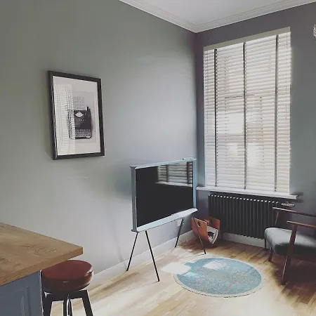 Cozy Design In A Classic Style Dzīvoklis *