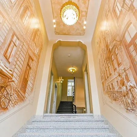 Cozy Design In A Classic Style アパート *