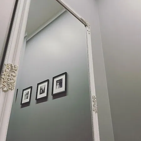 Apartman Cozy Design In A Classic Style *