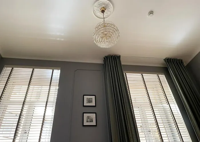 Apartment Cozy Design In A Classic Style